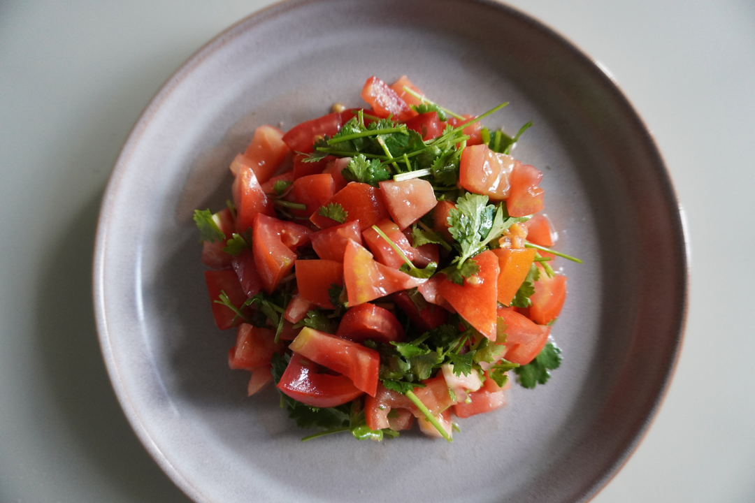 A Simple Tomato & Coriander Salad with Fresh Lime – A Taste of Fiji’s Season